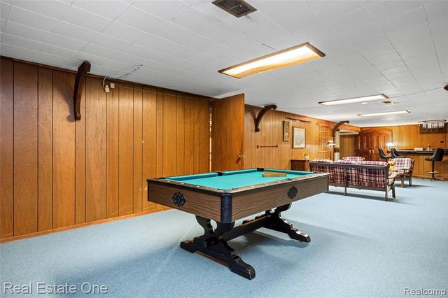 1675 Ledbury Drive, Bloomfield Hills, MI 48304