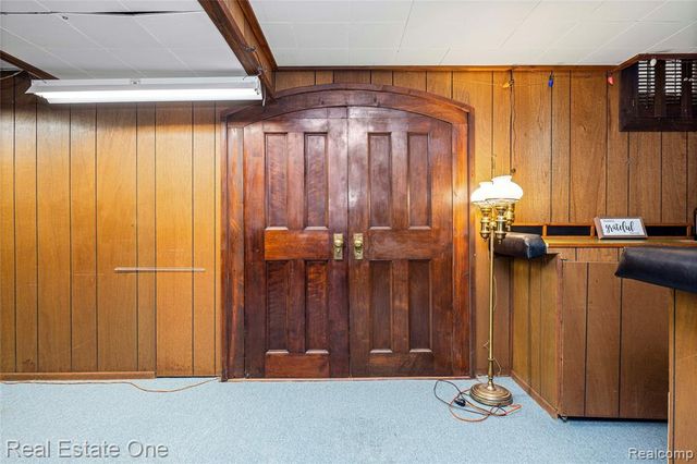 1675 Ledbury Drive, Bloomfield Hills, MI 48304