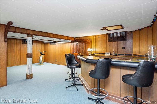 1675 Ledbury Drive, Bloomfield Hills, MI 48304