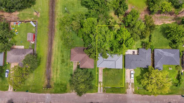 110 Prune Street, La Marque, TX 77568