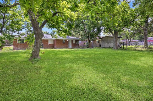 110 Prune Street, La Marque, TX 77568