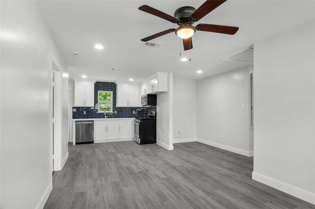 110 Prune Street, La Marque, TX 77568