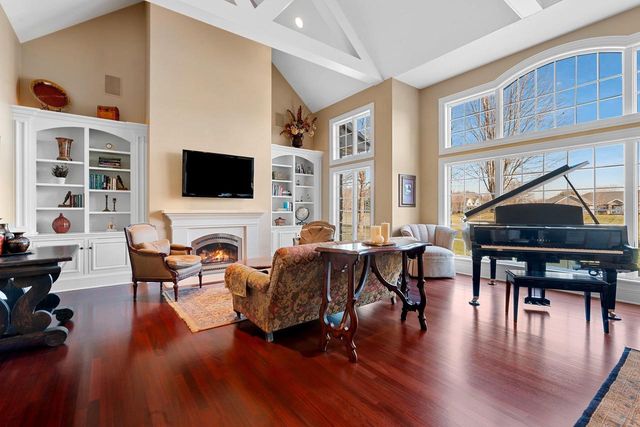 N8418 NORTH SHORE ROAD, Menasha, WI 54952