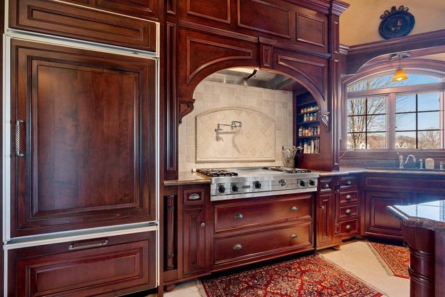 N8418 NORTH SHORE ROAD, Menasha, WI 54952