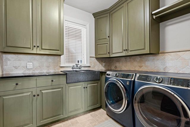 N8418 NORTH SHORE ROAD, Menasha, WI 54952