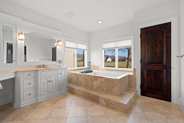 N8418 NORTH SHORE ROAD, Menasha, WI 54952