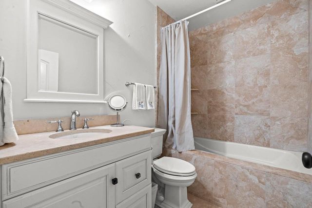 N8418 NORTH SHORE ROAD, Menasha, WI 54952