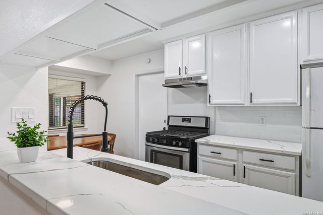 10911 Putman Farm, San Antonio, TX 78230