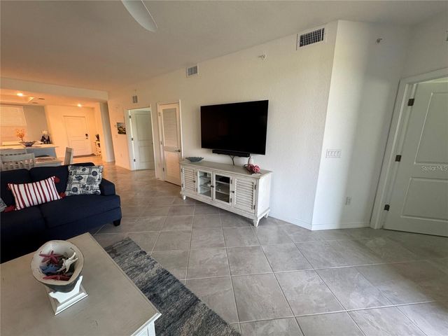 12390 WELLEN GOLF STREET 101, Venice, FL 34293