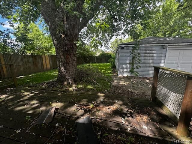26367 Ridgemont Street, Roseville, MI 48066