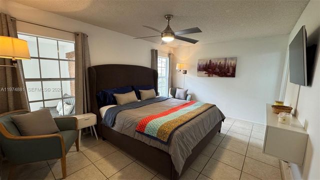 405 Bennington Ln 405, Lake Worth, FL 33467