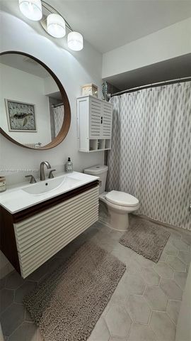 405 Bennington Ln 405, Lake Worth, FL 33467