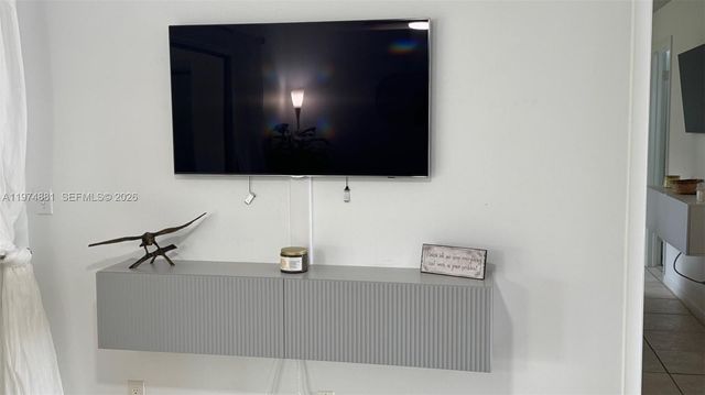 405 Bennington Ln 405, Lake Worth, FL 33467