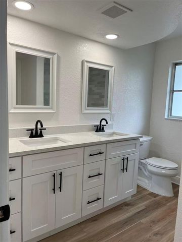 11093 54TH AVENUE N, St Petersburg, FL 33708