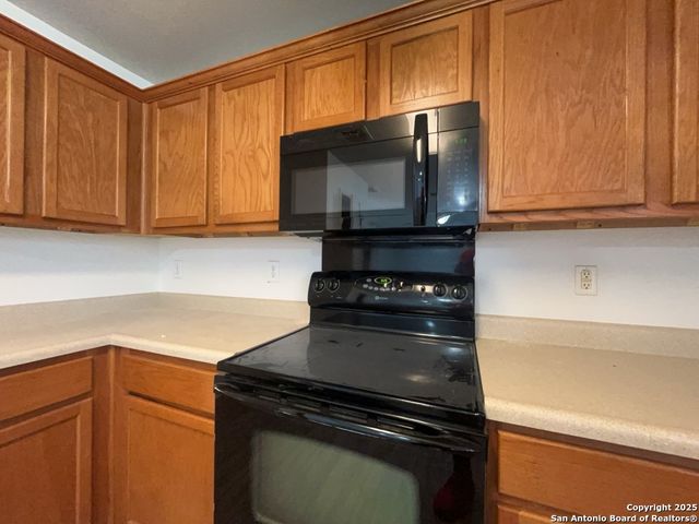 6903 Cutting Creek, San Antonio, TX 78244