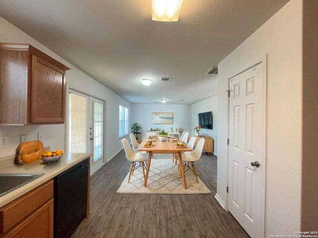 6903 Cutting Creek, San Antonio, TX 78244