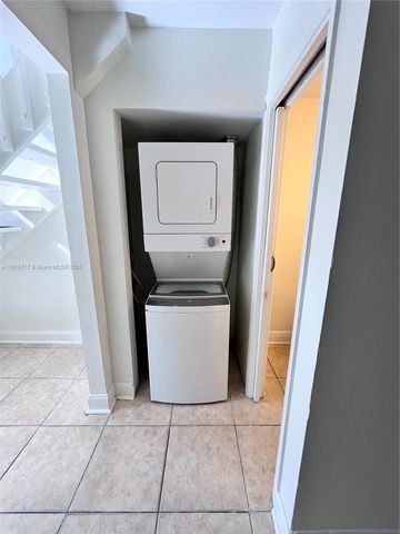 3281 E Golf Blvd 4, Pompano Beach, FL 33064