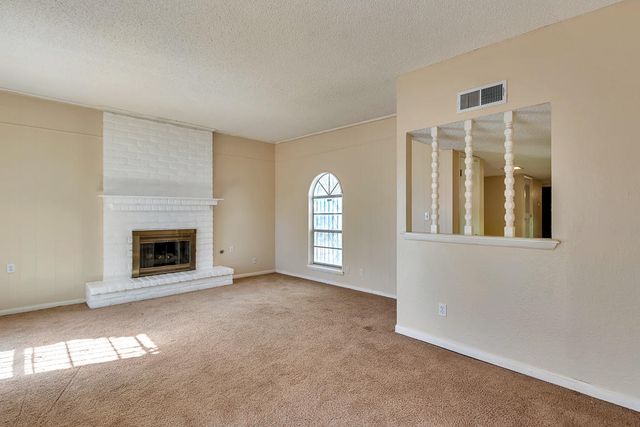 301 Los Nietos Court, El Paso, TX 79932