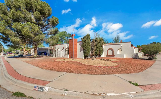 301 Los Nietos Court, El Paso, TX 79932