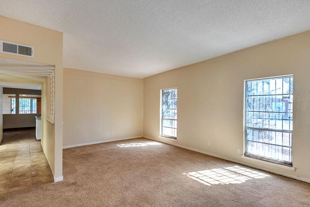301 Los Nietos Court, El Paso, TX 79932