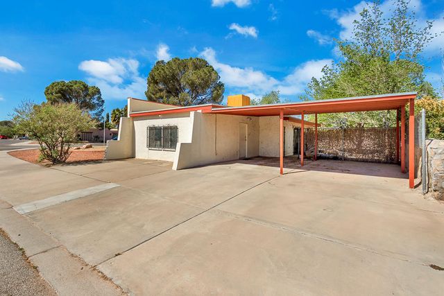 301 Los Nietos Court, El Paso, TX 79932