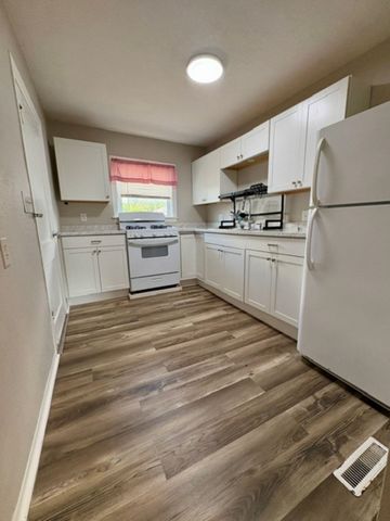 1416 N Henry St, Augusta, KS 67010