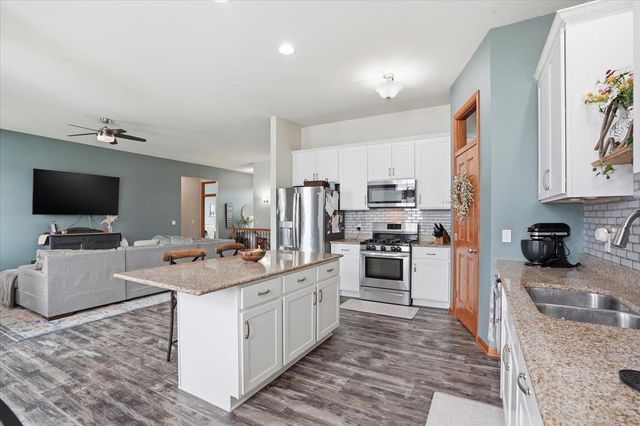 215 Olson Avenue, Belleville, WI 53508