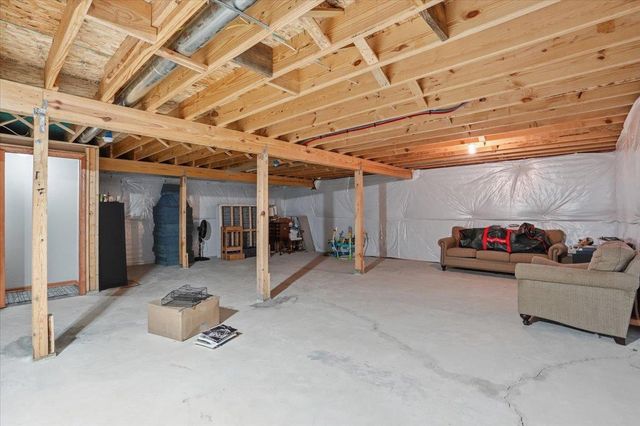215 Olson Avenue, Belleville, WI 53508