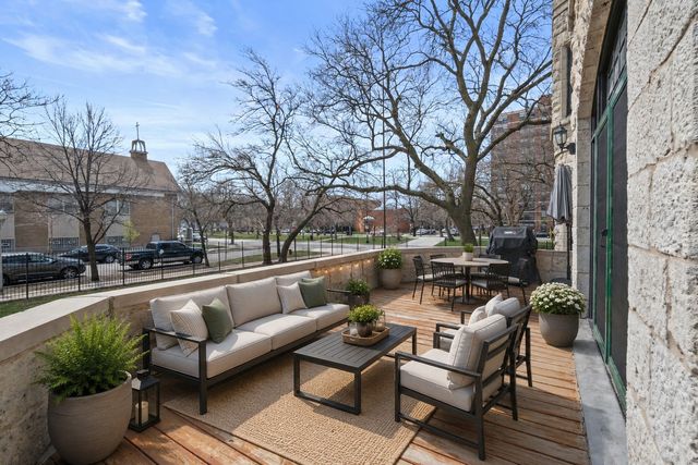 4545 S Drexel Boulevard 1B, Chicago, IL 60653
