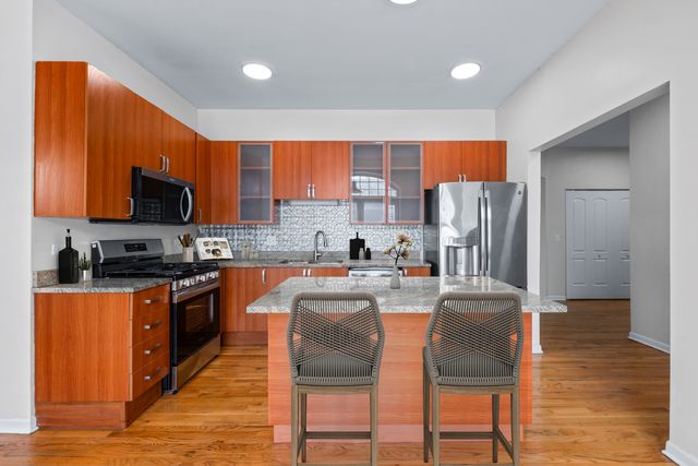 4545 S Drexel Boulevard 1B, Chicago, IL 60653