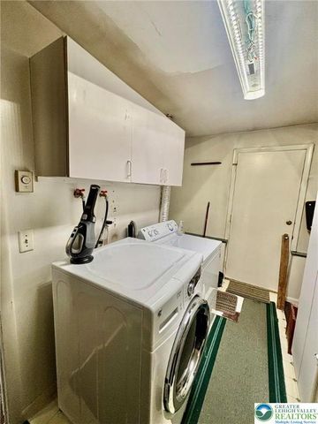 372 Oxford Circle, Moore Twp, PA 18014