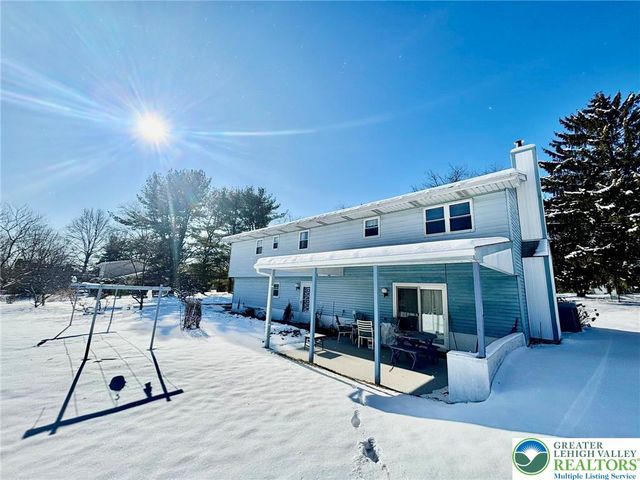 372 Oxford Circle, Moore Twp, PA 18014