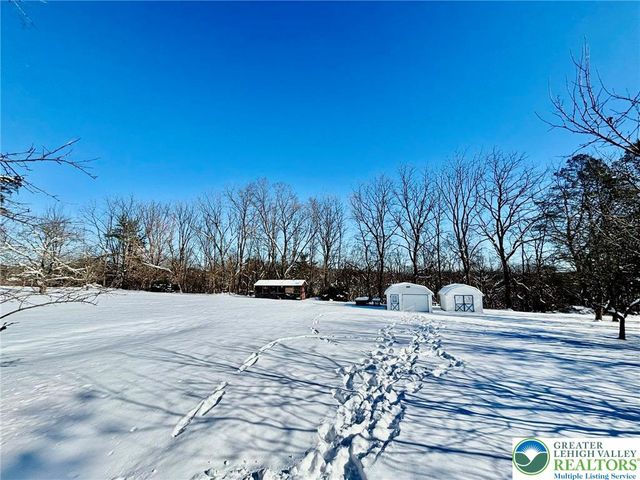 372 Oxford Circle, Moore Twp, PA 18014