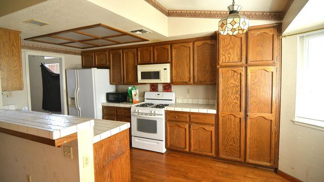 5320 Applehurst Way, Elk Grove, CA 95758