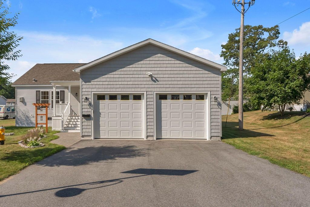 202 Emerald Drive, Scarborough, ME 04106 — photo 2