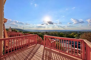 21461 Coyote TRL 2, Lago Vista, TX 78645