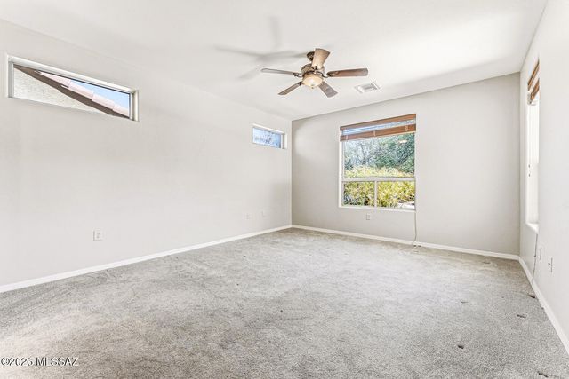 649 W Knotwood Street, Green Valley, AZ 85614