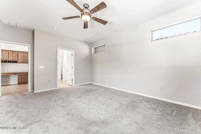 649 W Knotwood Street, Green Valley, AZ 85614