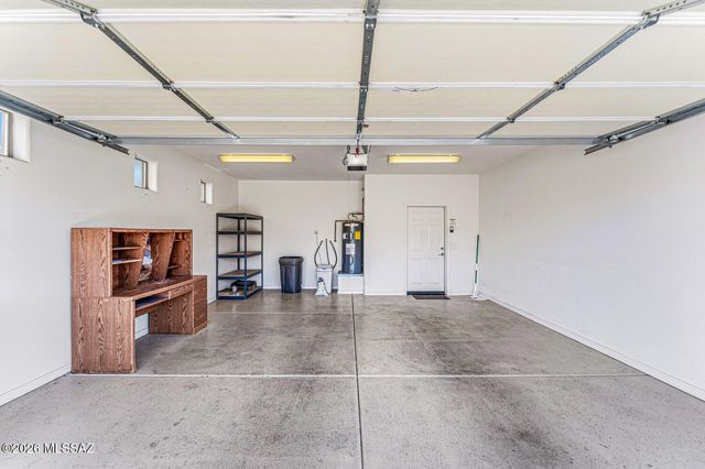 649 W Knotwood Street, Green Valley, AZ 85614