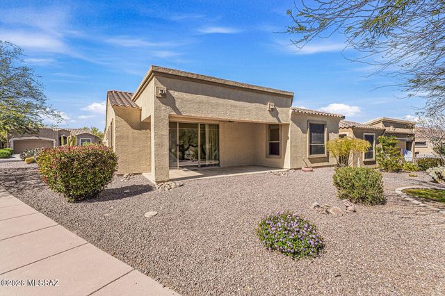 649 W Knotwood Street, Green Valley, AZ 85614