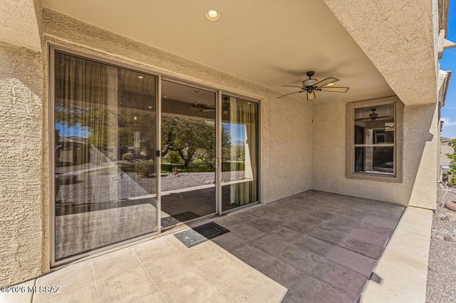 649 W Knotwood Street, Green Valley, AZ 85614