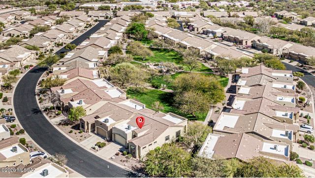 649 W Knotwood Street, Green Valley, AZ 85614