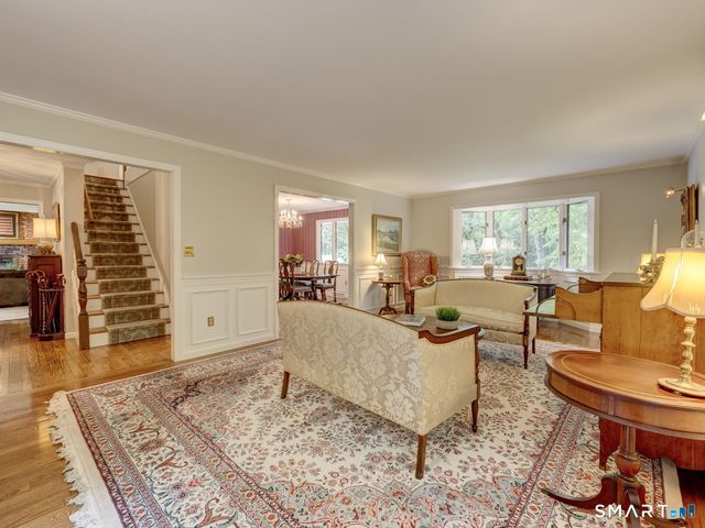 25 Country Lane, Glastonbury, CT 06073