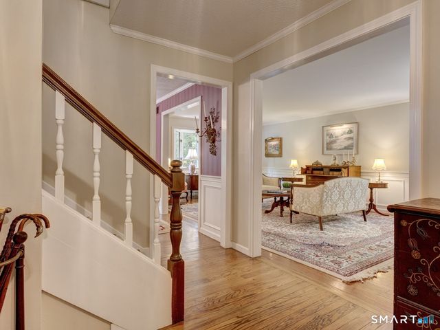 25 Country Lane, Glastonbury, CT 06073