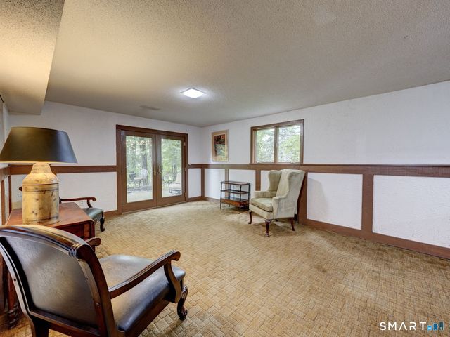 25 Country Lane, Glastonbury, CT 06073