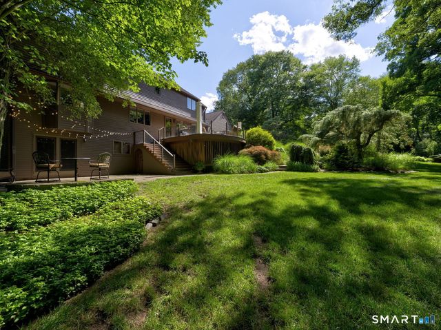 25 Country Lane, Glastonbury, CT 06073