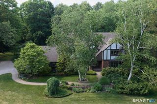 25 Country Lane, Glastonbury, CT 06073