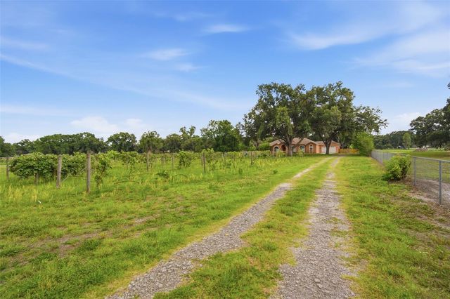 6611 W KNIGHTS GRIFFIN ROAD, Plant City, FL 33565