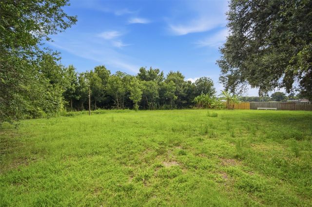 6611 W KNIGHTS GRIFFIN ROAD, Plant City, FL 33565
