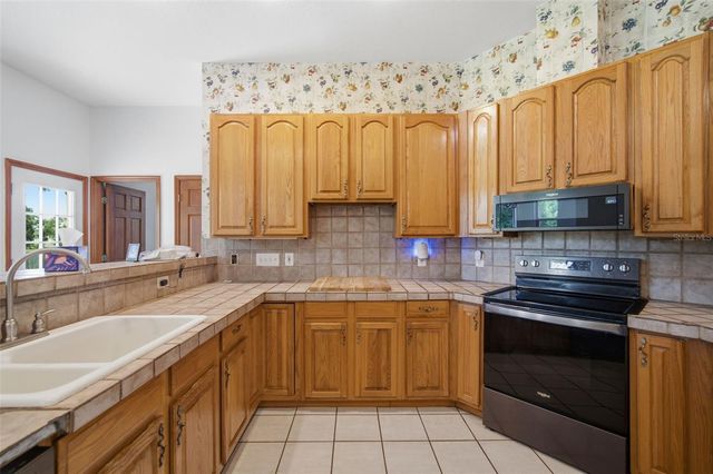 6611 W KNIGHTS GRIFFIN ROAD, Plant City, FL 33565